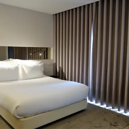 Отель Cristal Сетубал