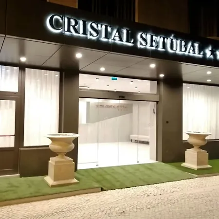 Отель Cristal 4*