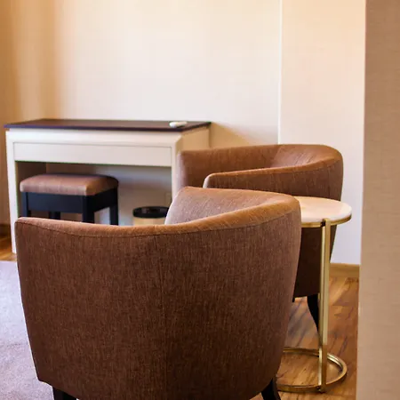 Cristal Hotel 4*